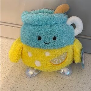NWT Bumbumz 7.5-inch Plush Lemonade Pitcher Luka Collectible Stuffed Toy